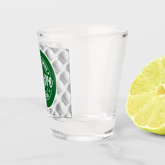 ゴルフとビールおもしろいのことわざ学士の結婚 ショットグラス (右)