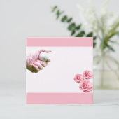 ゴルフのレディーゴルファーの手がボールを握っている (スタンド正面)