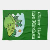 ゴルフをするゴルフコースの穴の幸せな場所 キッチンタオル (横)