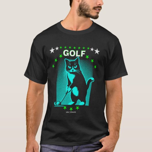ゴルフをするネコ - 笑えるゴルフ動物 Tシャツ (正面)