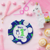 ゴルフをするペンギンのベビーの最初誕生日 ペーパープレート (パーティー)