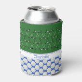 ゴルフをテーマにしたパターン名前をカスタムするグリーンブルー 缶クーラー (缶正面)