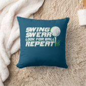 ゴルファーがボールを探して汗をかく クッション (ブランケット)