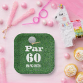 ゴルファーのためのグリーン上のボールとゴルフ60誕生日 ペーパープレート (パーティー)
