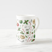 ゴルファーのためのボールの贈り物をテーマにしたゴルフクリスマス ボーンチャイナマグカップ (正面右)