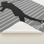 ゴルファーのシルエット女性モノグラム名ブラックグレー シェルパブランケット (3/4)