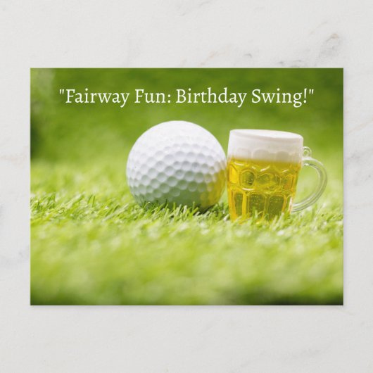 ゴルファーの誕生日にグリーン芝生の上のゴルフボール ポストカード (正面)