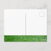 ゴルファーの誕生日に最適なゴルフボールと緑の芝 ポストカード (裏面)