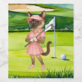 ゴルフウーマン 猫好きのゴルフコースでのピンクドレス ワインラベル (シングルラベル)