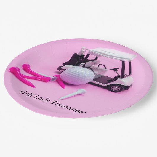 ゴルフカートとピンクのT型を持つゴルフボール ペーパープレート (アングル)