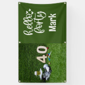 ゴルフカートは緑の草の上に40歳の誕生日 横断幕 (縦)