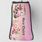 ゴルフカートを持つゴルファーはゴルフコースの水色 ゴルフヘッドカバー (回転90)