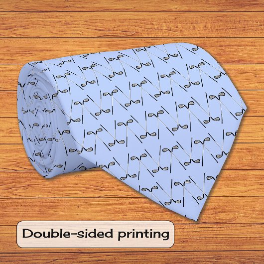 ゴルフクラブが青く染まる ネクタイ