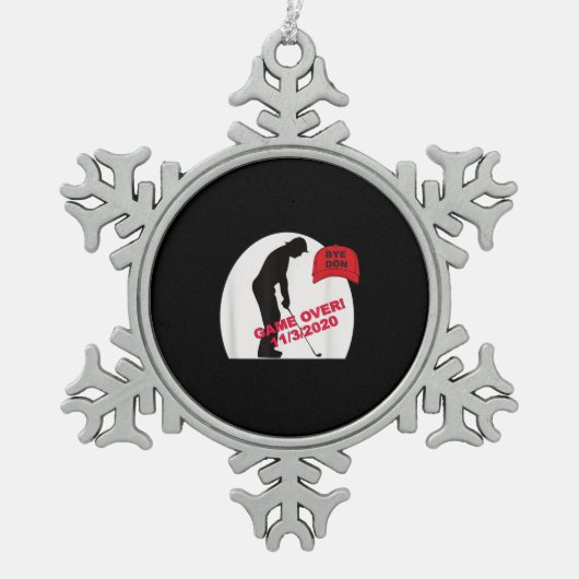 ゴルフゲームはおもしろいアンチトランプ スノーフレークピューターオーナメント (正面)