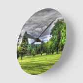 ゴルフコースシーン ラウンド壁時計 (傾斜)