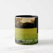 ゴルフコーヒー・マグを食べて下さい、眠らせて下さい、遊んで下さい ツートーンマグカップ (中央)