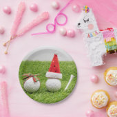 ゴルフボールとサンタハットを持つゴルフクリスマス ペーパープレート (パーティー)