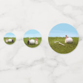 ゴルフボールティー付きのゴルフの新結婚郎新婦 コンフェッティ (正面)