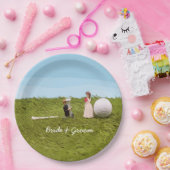 ゴルフボールティー付きゴルフの新郎新婦結婚。 ペーパープレート (パーティー)