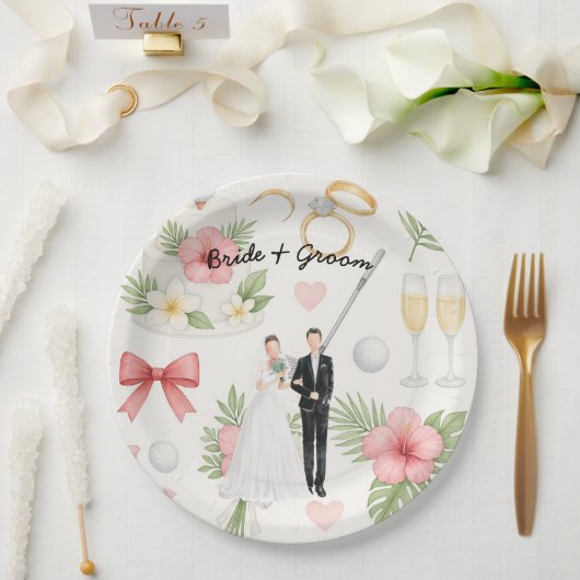 ゴルフボールティー付きゴルフの新郎新婦結婚。 ペーパープレート (ウェディング)