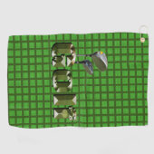 ゴルフロゴとクラブが緑にチェックされたタータンチェック、 ゴルフタオル (横)