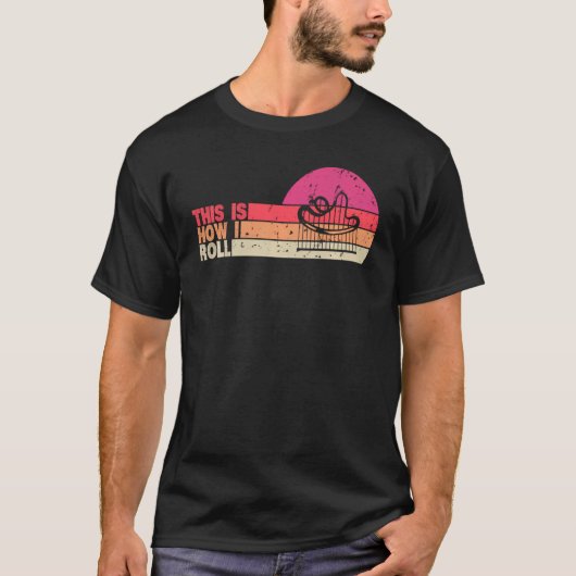ゴルフローラーコースターの転がレトロは次の通りおもしろい Tシャツ (正面)