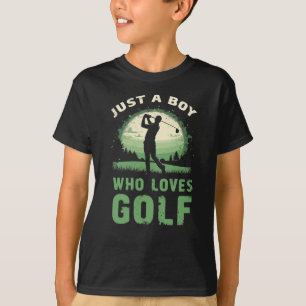 ゴルフ場のゴルファーが大好きな少年 Tシャツ