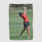 ゴルフ場のゴルフタオルを振る女性 ゴルフタオル (正面)