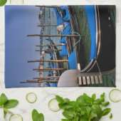 ゴンダロボートが並んだグランドカナル水 キッチンタオル (折り畳み)