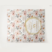 ゴージャスなダスティピンクの花のバースデーパーティーバナー タペストリー (正面(横))