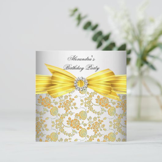 ゴージャスなホワイトイエローローズダマスク誕生日パーティー 招待状 (スタンド正面)
