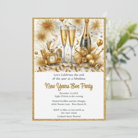 ゴージャスな白の背景に金の輝きを添えた新年のパーティー 招待状 (スタンド正面)