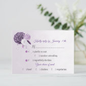 ゴージャスな紫色の色合いの花の食事の選択RSVP 出欠カード (スタンド正面)