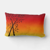 ゴージャスな赤い夕日竹と山の景色 ランバークッション (裏面)