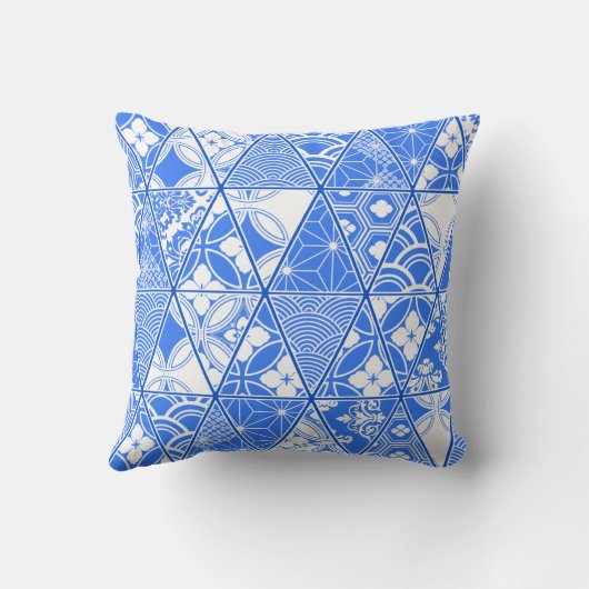 ゴージャスな青と白の数々の枕 クッション (裏面)