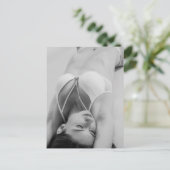 ゴージャスなB&Wランジェリーモデル写真ポストカード ポストカード (スタンド正面)