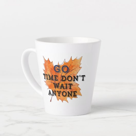 ゴータイム – やる気を起こさせる引用文デザインのFearle カフェラテマグ (左アングル)