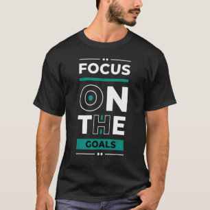 ゴールに焦点を当てる若い起業家のインスピレーション Tシャツ