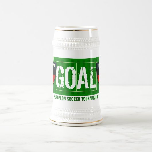 ゴールのドイツドイツのヨーロッパのサッカーのビールのジョッキ ビールジョッキ (中央)