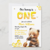 ゴールデンよくはしゃぐビーをテーマにしたクマ1年誕生日 招待状 (正面)