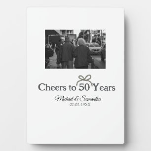 ゴールデンアイブローが50周年結婚式を祝う フォトプラーク