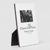 ゴールデンアイブローが50周年結婚式を祝う フォトプラーク (側面)