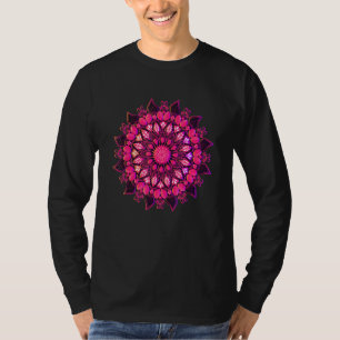 ゴールデンアラベスク付きラグジュアリーマンダラ4 Tシャツ