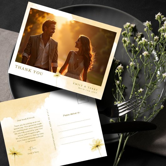 ゴールデンアワーの優雅さと花のウェディングフォト　ありがとう ポストカード