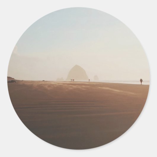 ゴールデンアワーアットキャノンビーチ ラウンドシール (正面)