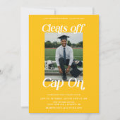 ゴールデンイエローアスリート卒業クリートオフキャップオン 招待状 (正面)