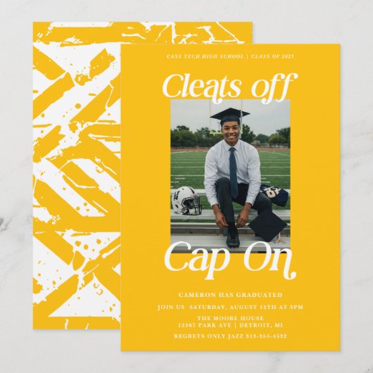 ゴールデンイエローアスリート卒業クリートオフキャップオン 招待状 (正面/裏面)