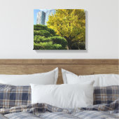 ゴールデンイエローイチョウと松 キャンバスプリント (インサイチュ (寝室))