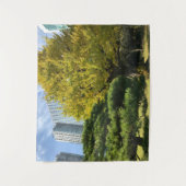 ゴールデンイエローイチョウと松 タペストリー (正面)