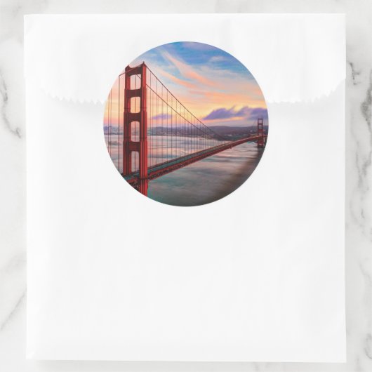 ゴールデンゲートブリッジでの美しい冬の夕日 ラウンドシール (バッグ)